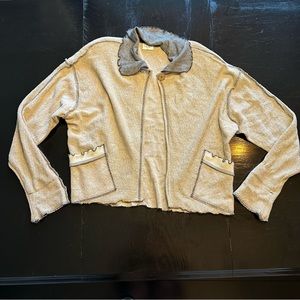 Vintage Krakerz Made in Canada Cream and Gray XL Ruffled Neck Ruffles Cottage